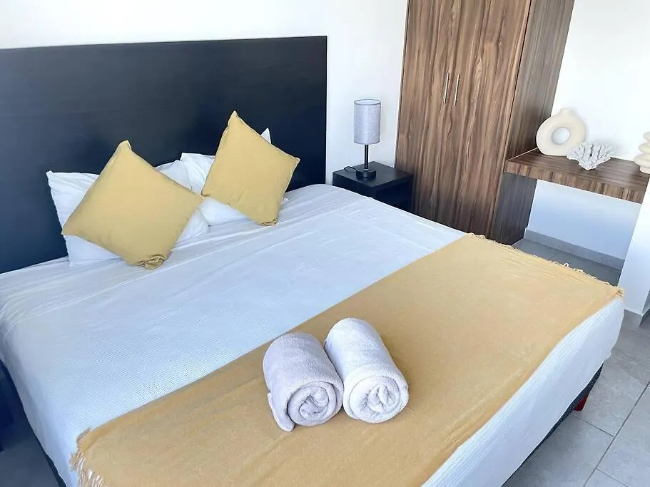 Ceiba Spacious Apartment Near The Sea And 5Th Avenue Playa del Carmen Mexico