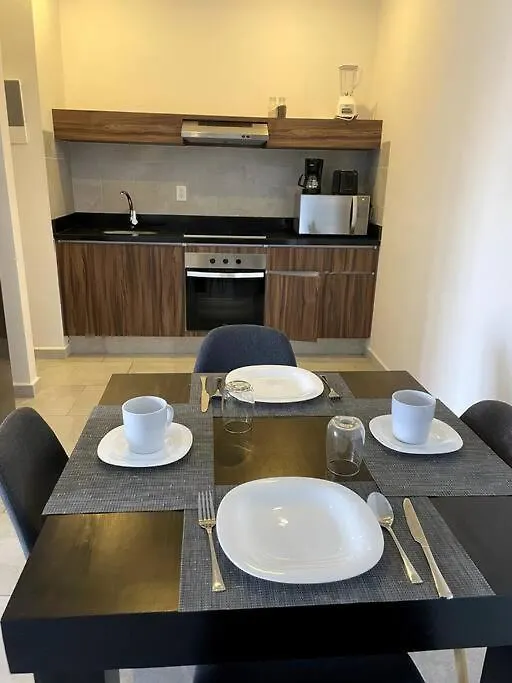 Ceiba Spacious Apartment Near The Sea And 5Th Avenue Playa del Carmen